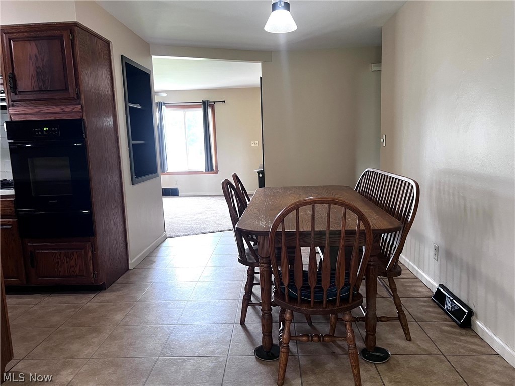 962 Adrian Circle Girard OH 44420