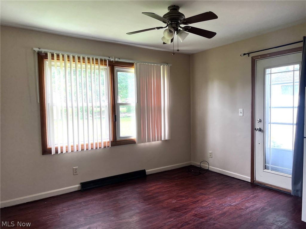 962 Adrian Circle Girard OH 44420