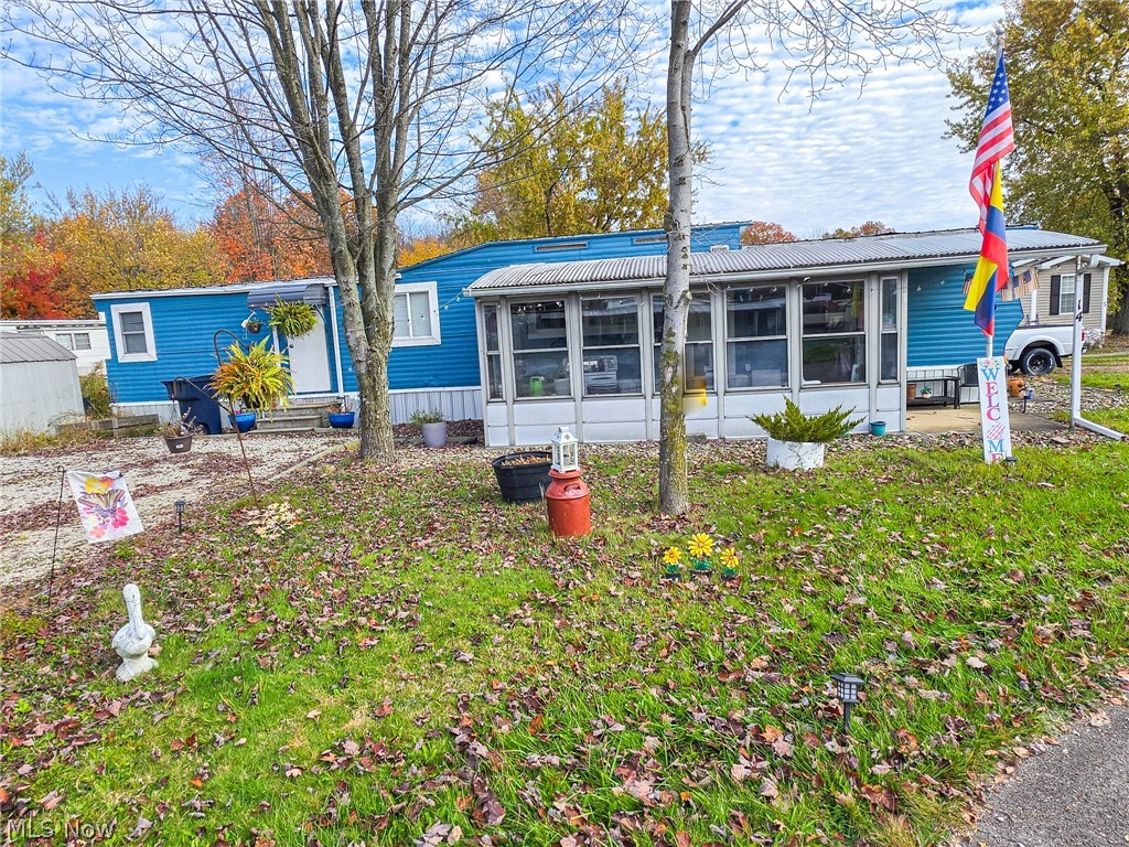 14 Inner Drive Vienna OH 44473