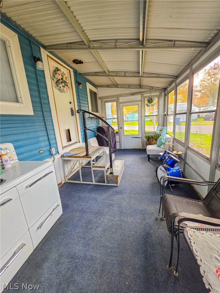 14 Inner Drive Vienna OH 44473