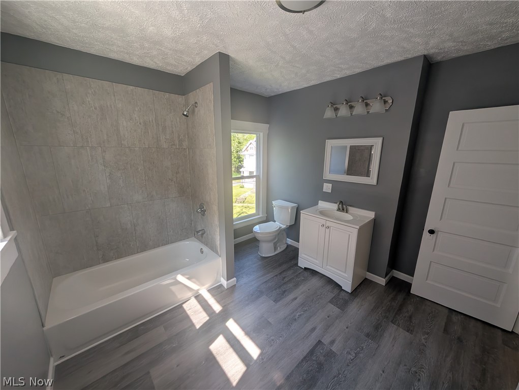 144 W Bridge Street Elyria OH 44035