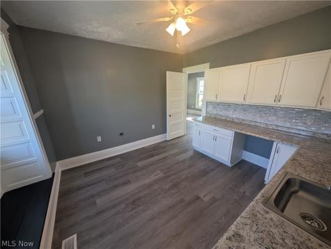 144 W Bridge Street Elyria OH 44035