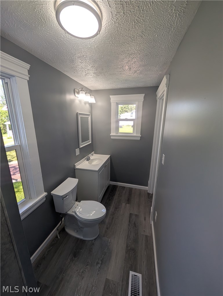 144 W Bridge Street Elyria OH 44035