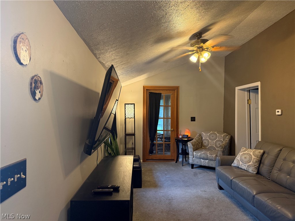 14537 Hickox Street Burton OH 44021