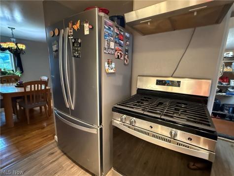 14537 Hickox Street Burton OH 44021