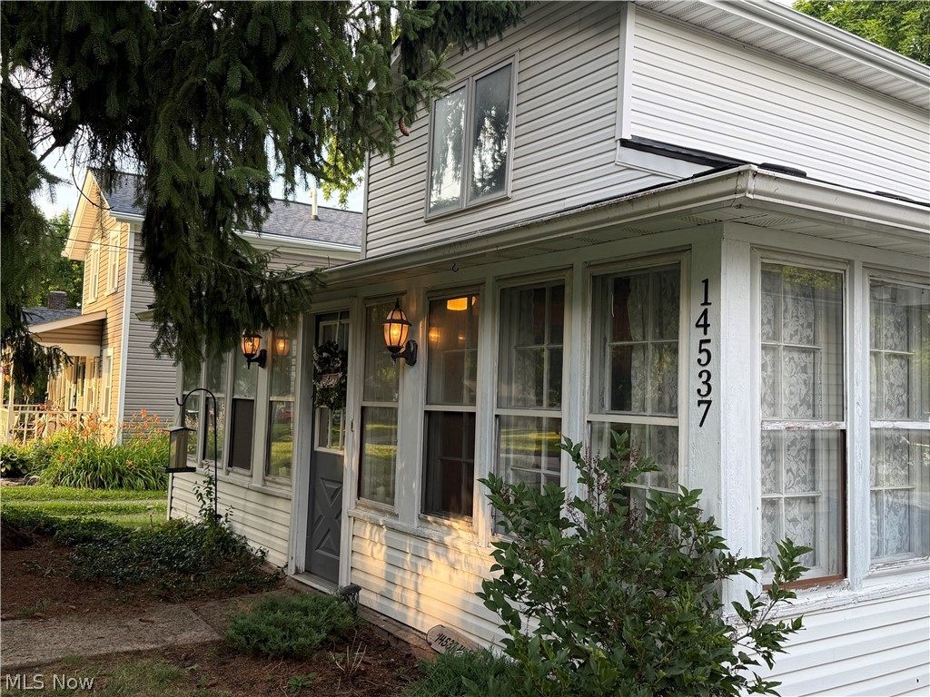 14537 Hickox Street Burton OH 44021