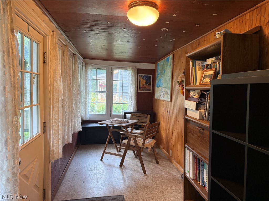 14537 Hickox Street Burton OH 44021