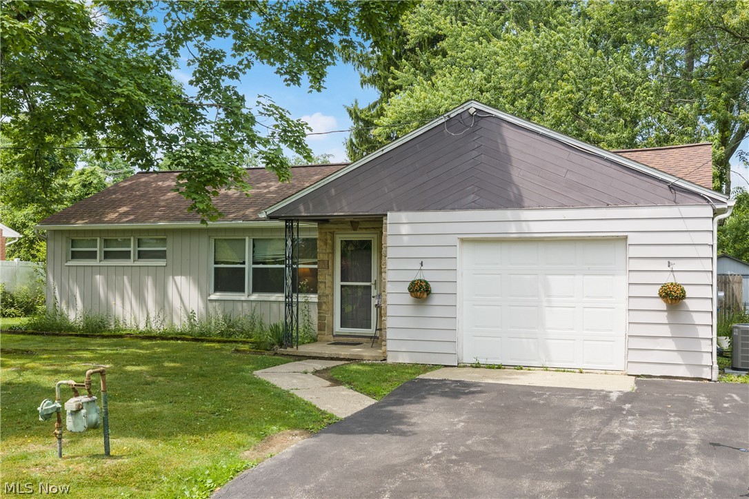 5768 Nolley Road New Franklin OH 44319