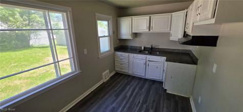 12605 Shady Oak Boulevard Garfield Heights OH 44125