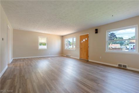 3045 Bayer Circle Massillon OH 44646