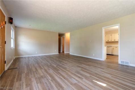 3045 Bayer Circle Massillon OH 44646