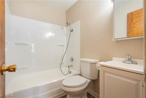 3045 Bayer Circle Massillon OH 44646