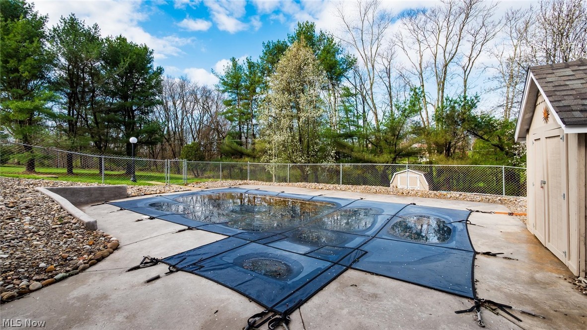 240 Mockingbird Hill Road Zanesville OH 43701
