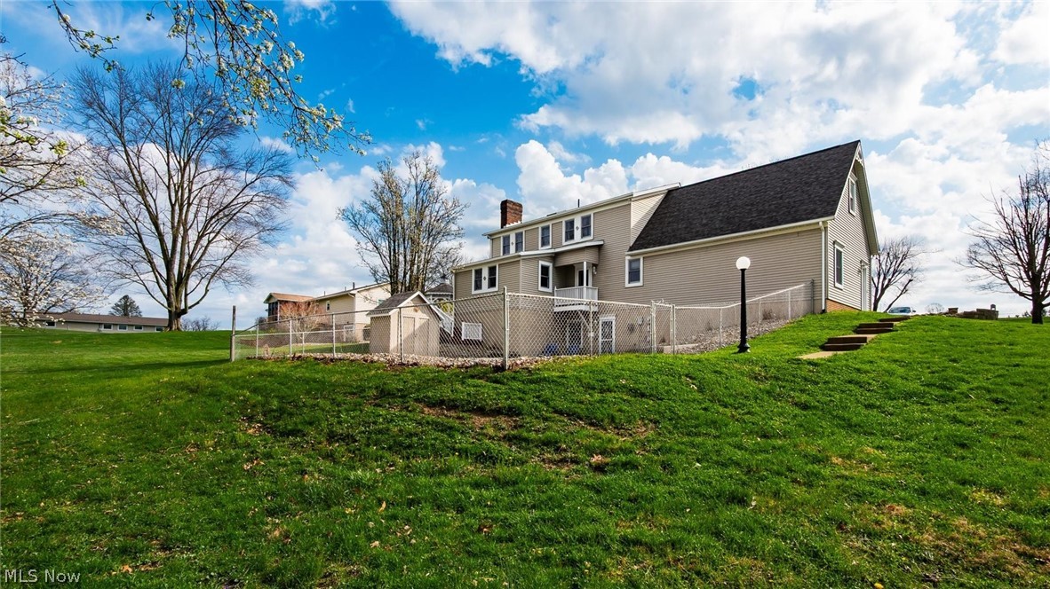 240 Mockingbird Hill Road Zanesville OH 43701