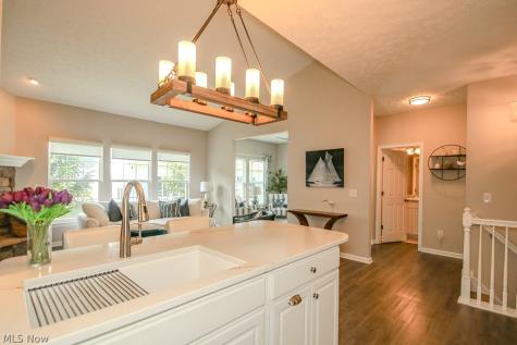 9072 Devonshire Drive Olmsted Falls OH 44138