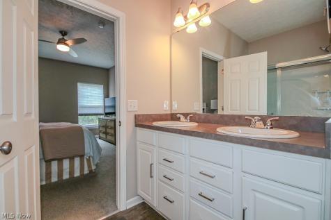 9072 Devonshire Drive Olmsted Falls OH 44138