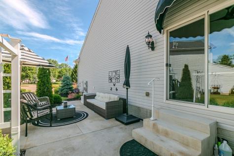 9072 Devonshire Drive Olmsted Falls OH 44138