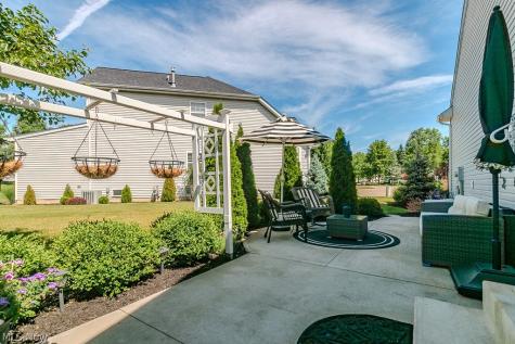 9072 Devonshire Drive Olmsted Falls OH 44138