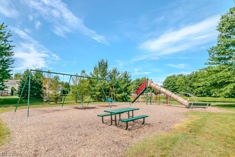 9072 Devonshire Drive Olmsted Falls OH 44138