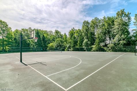 9072 Devonshire Drive Olmsted Falls OH 44138