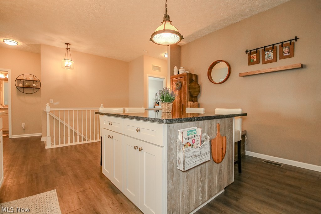 9072 Devonshire Drive Olmsted Falls OH 44138