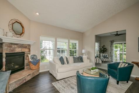 9072 Devonshire Drive Olmsted Falls OH 44138