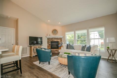 9072 Devonshire Drive Olmsted Falls OH 44138