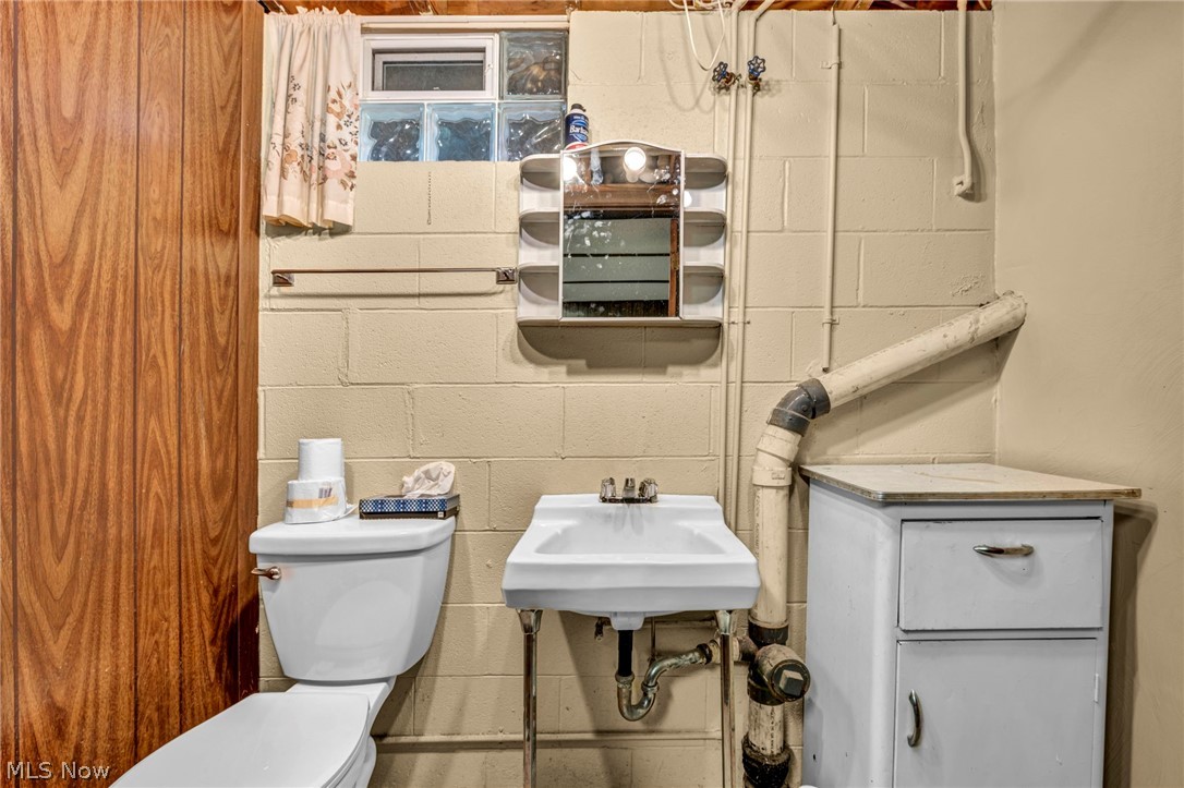 3446 Niles Carver Road Mineral Ridge OH 44440
