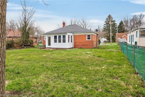 5407 Porter Road North Olmsted OH 44070