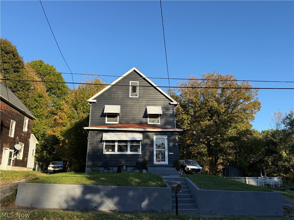 371 S Jackson Street Youngstown OH 44506