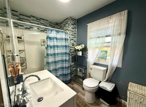 371 S Jackson Street Youngstown OH 44506