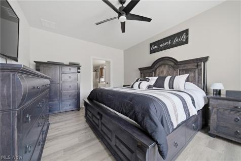 3354 Stoneleigh Road NE Canton OH 44721