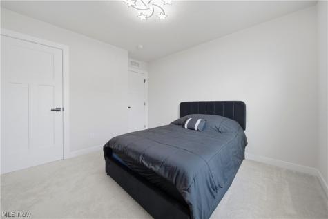3354 Stoneleigh Road NE Canton OH 44721