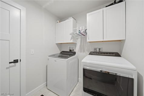 3354 Stoneleigh Road NE Canton OH 44721