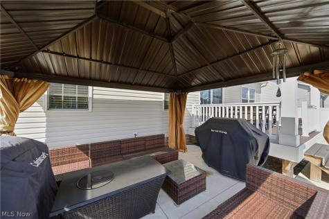 3354 Stoneleigh Road NE Canton OH 44721