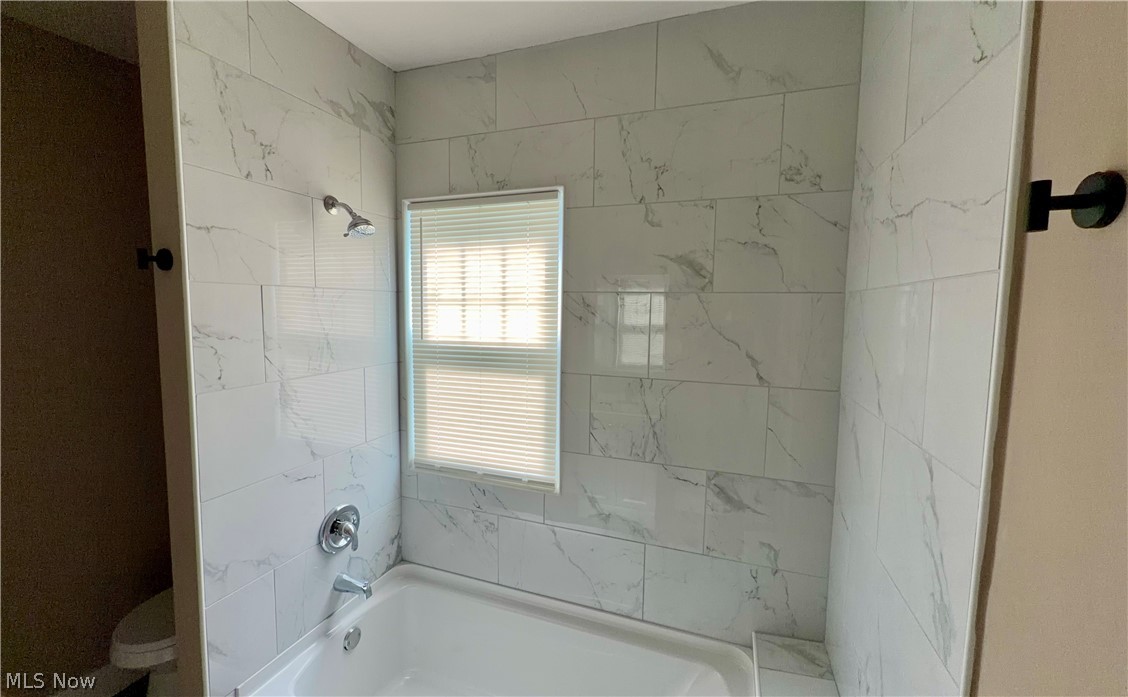 13127 Cedar Road Cleveland Heights OH 44118