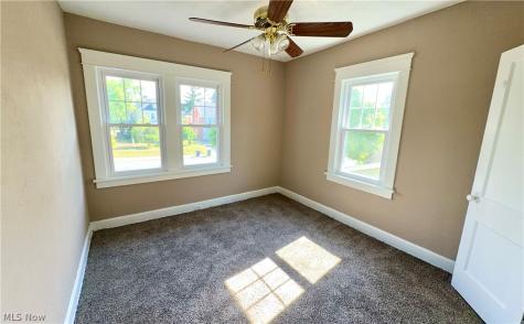 13127 Cedar Road Cleveland Heights OH 44118