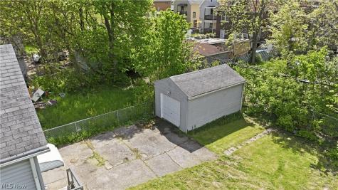 9706 Sophia Avenue Cleveland OH 44104