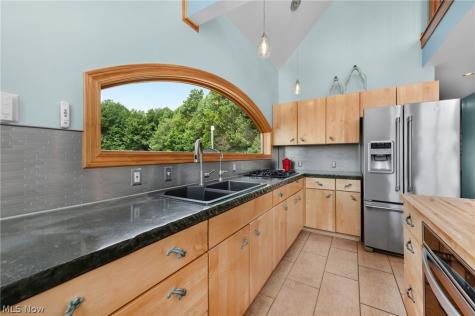 3081 Butler Road Wakeman OH 44889