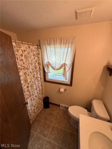 3838 Oakridge Drive Louisville OH 44641