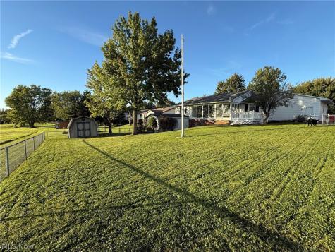 3838 Oakridge Drive Louisville OH 44641