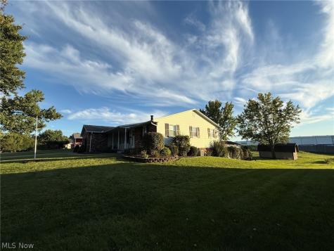 3838 Oakridge Drive Louisville OH 44641