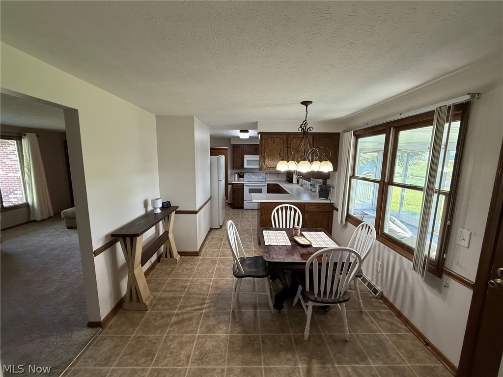 3838 Oakridge Drive Louisville OH 44641
