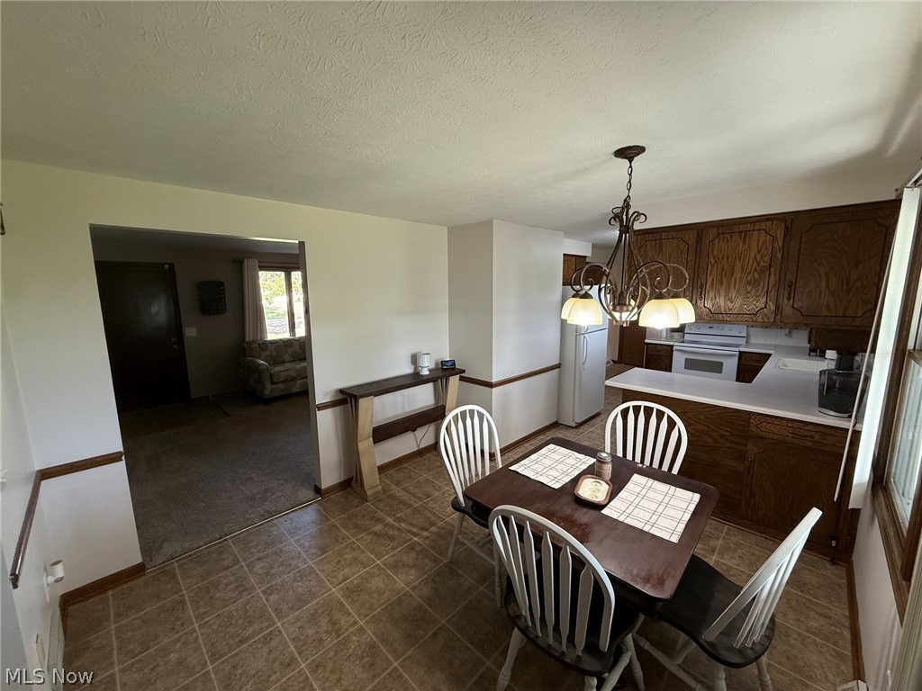 3838 Oakridge Drive Louisville OH 44641