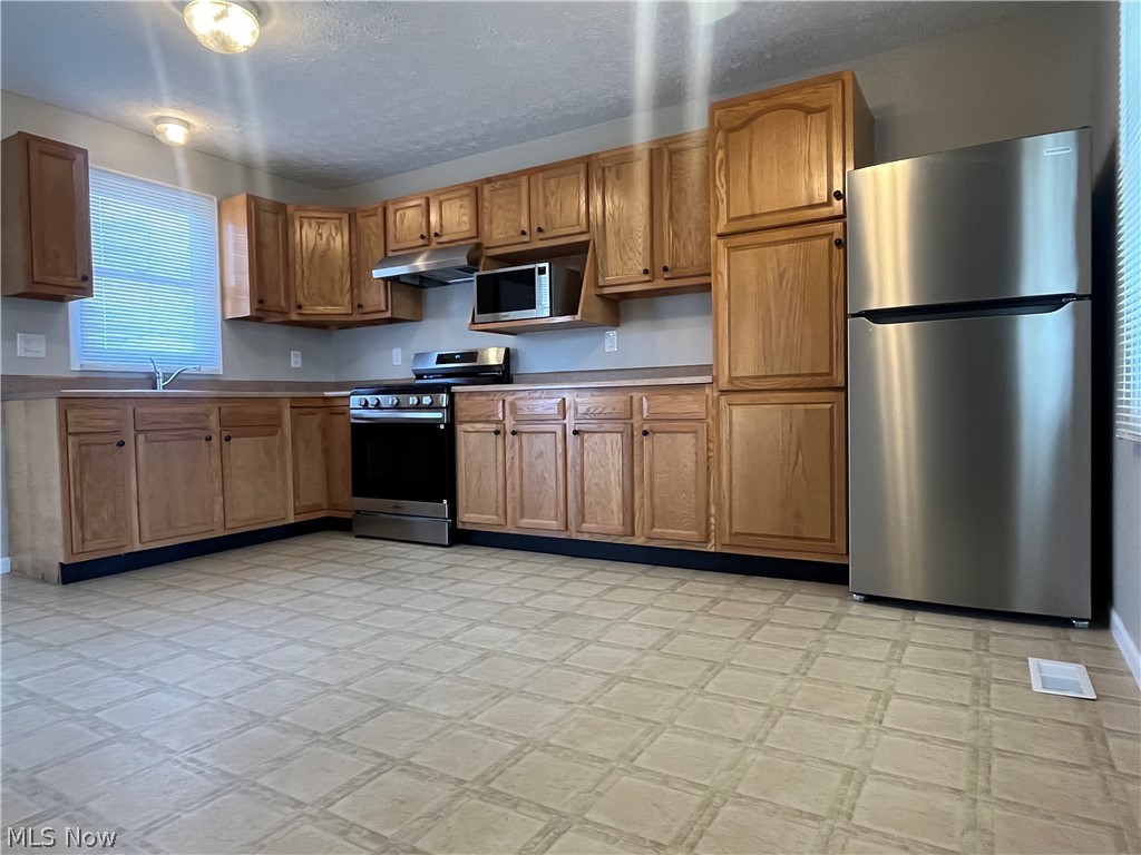 715 6th Street NE Canton OH 44704