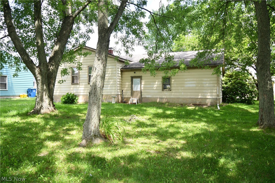 737 Porter Avenue Campbell OH 44405