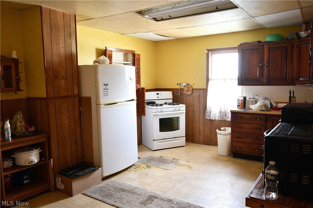 737 Porter Avenue Campbell OH 44405