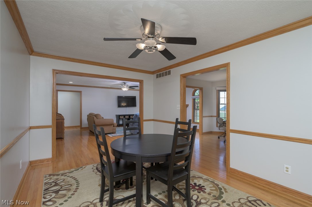 238 Shenandoah Boulevard Barberton OH 44203
