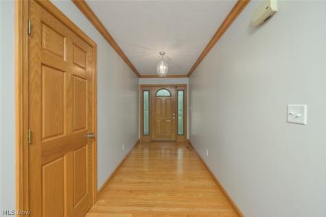 238 Shenandoah Boulevard Barberton OH 44203