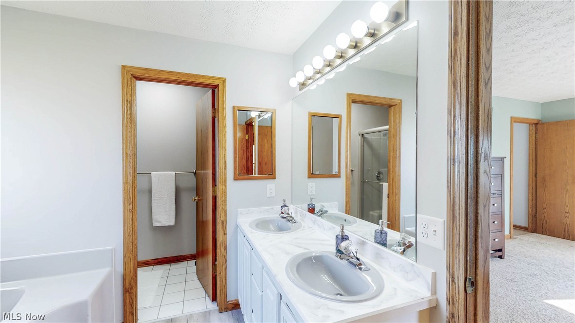 876 Jennifer Trail Tallmadge OH 44278